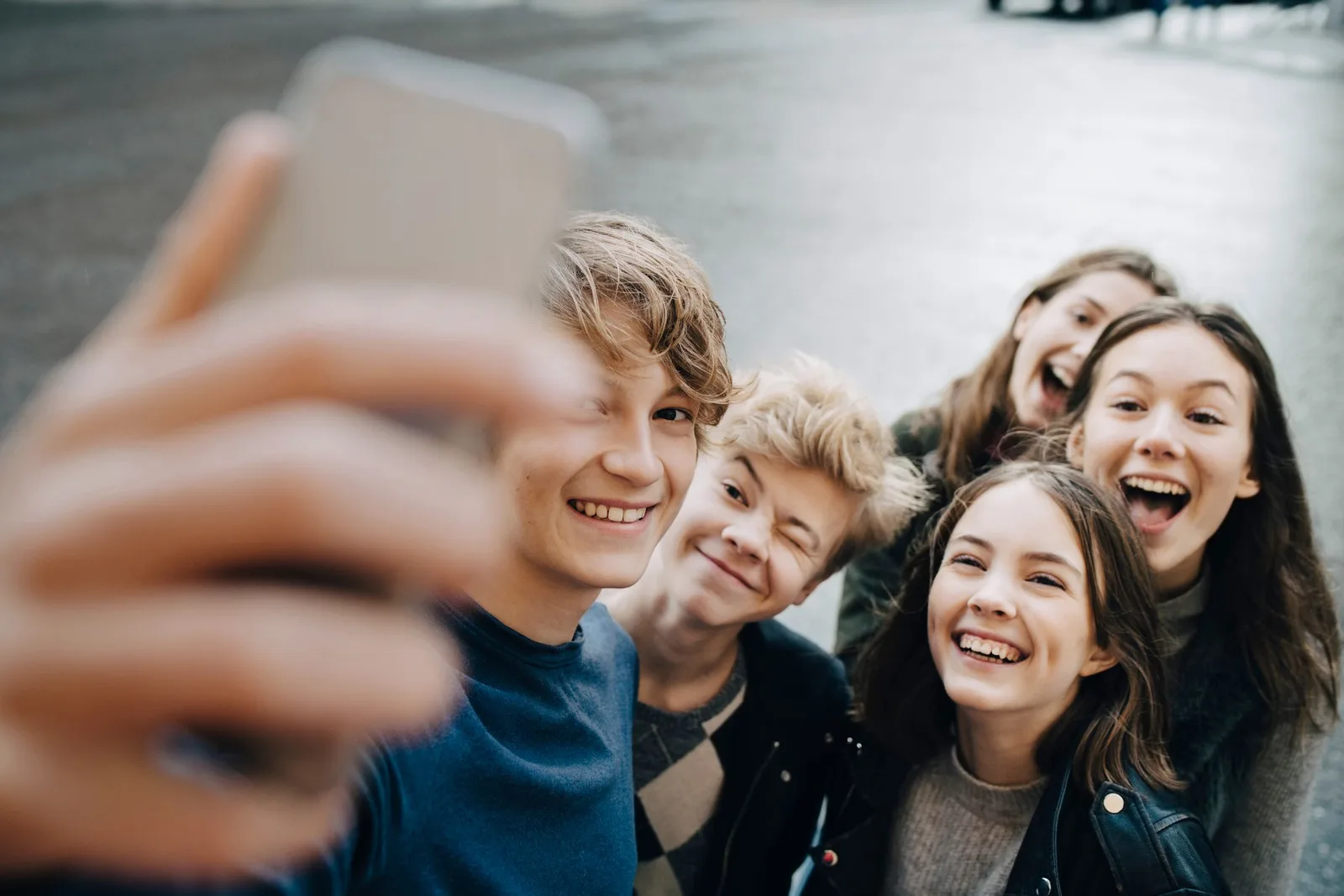 Yappy users taking selfie
